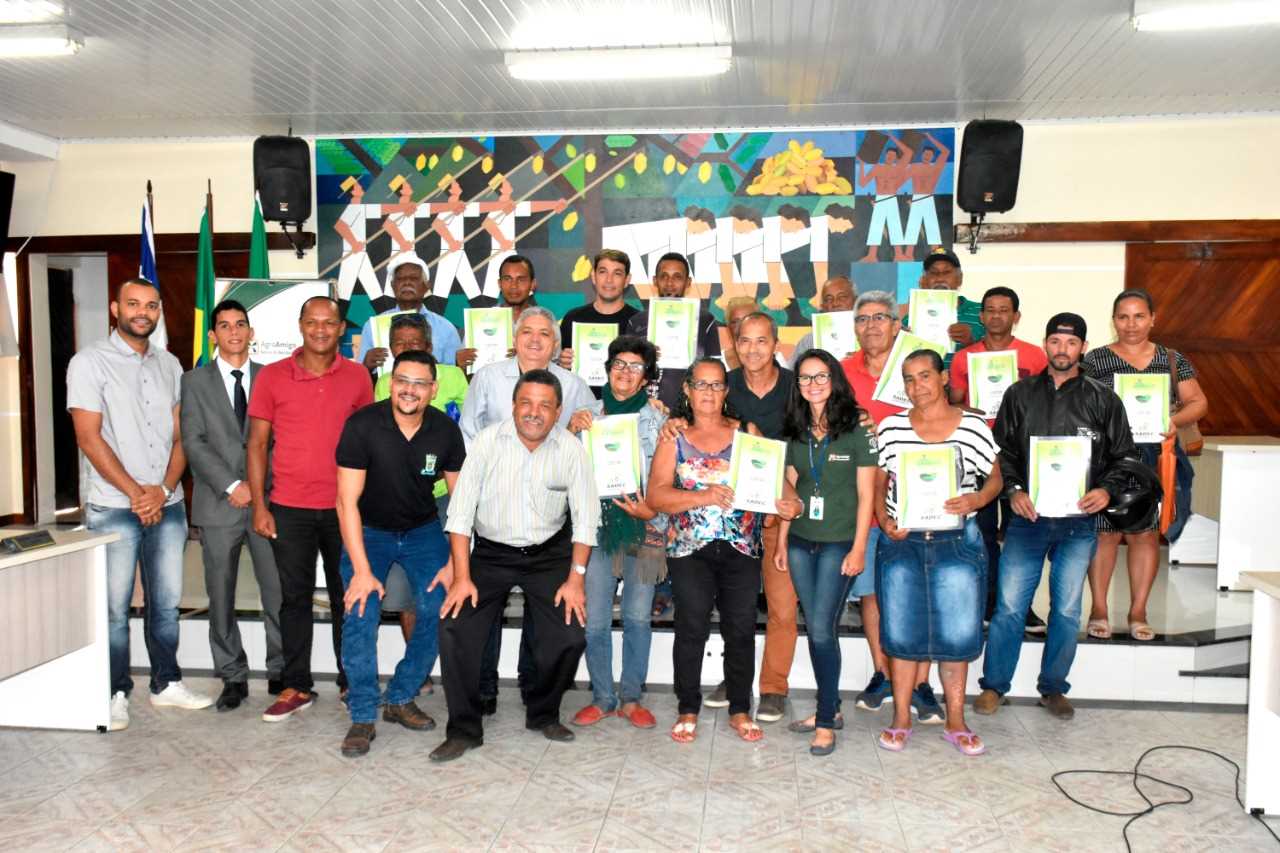 Camacã: Prefeitura entrega CEFIR de graça para Pequenos Produtores